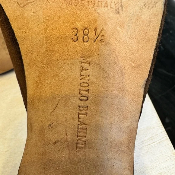 EUC Manolo Blahnik Brown Suede Kitten Heel Pointy Toe Slides- EU Size 38.5 - Picture 10 of 11